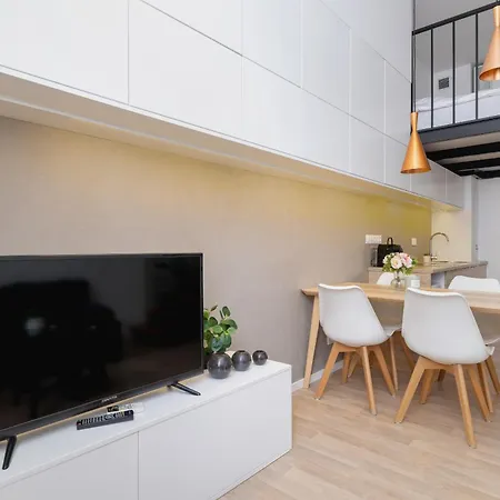 Z Klimatyzacja Na Krakowskim Kazimierzu By Renters アパート *